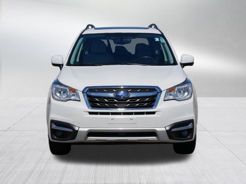 Used 2017 Subaru Forester 2.5i Premium AWD/4WD image 2
