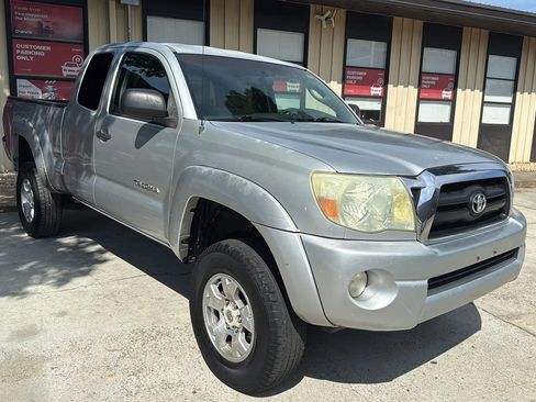 Used 2006 Toyota Tacoma 4x4 Access Cab V6 image 8