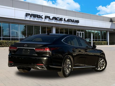 Used 2018 Lexus LS 500 image 2