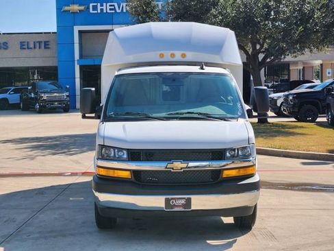 New 2025 Chevrolet Express 3500 w/ Power Convenience Package RWD image 9