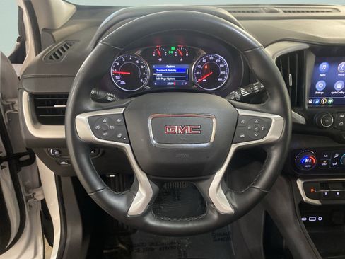 Used 2024 GMC Terrain SLT image 18