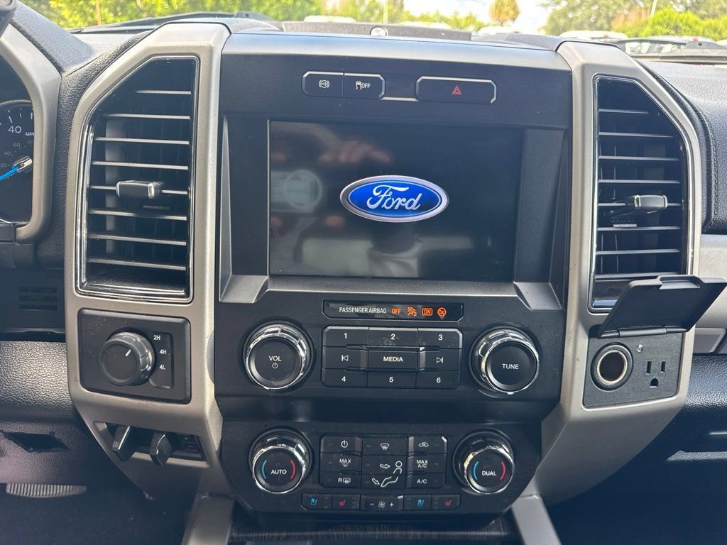 Used 2021 Ford F250 Lariat w/ Lariat Value Package AWD/4WD image 12