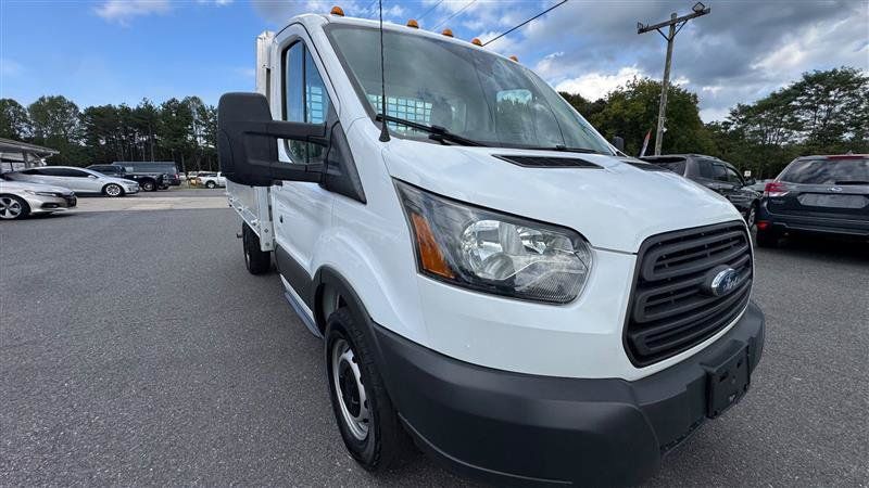 Used 2018 Ford Transit 250 138 RWD image 18