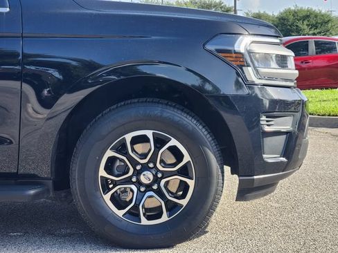 Used 2024 Ford Expedition Max XLT RWD image 8