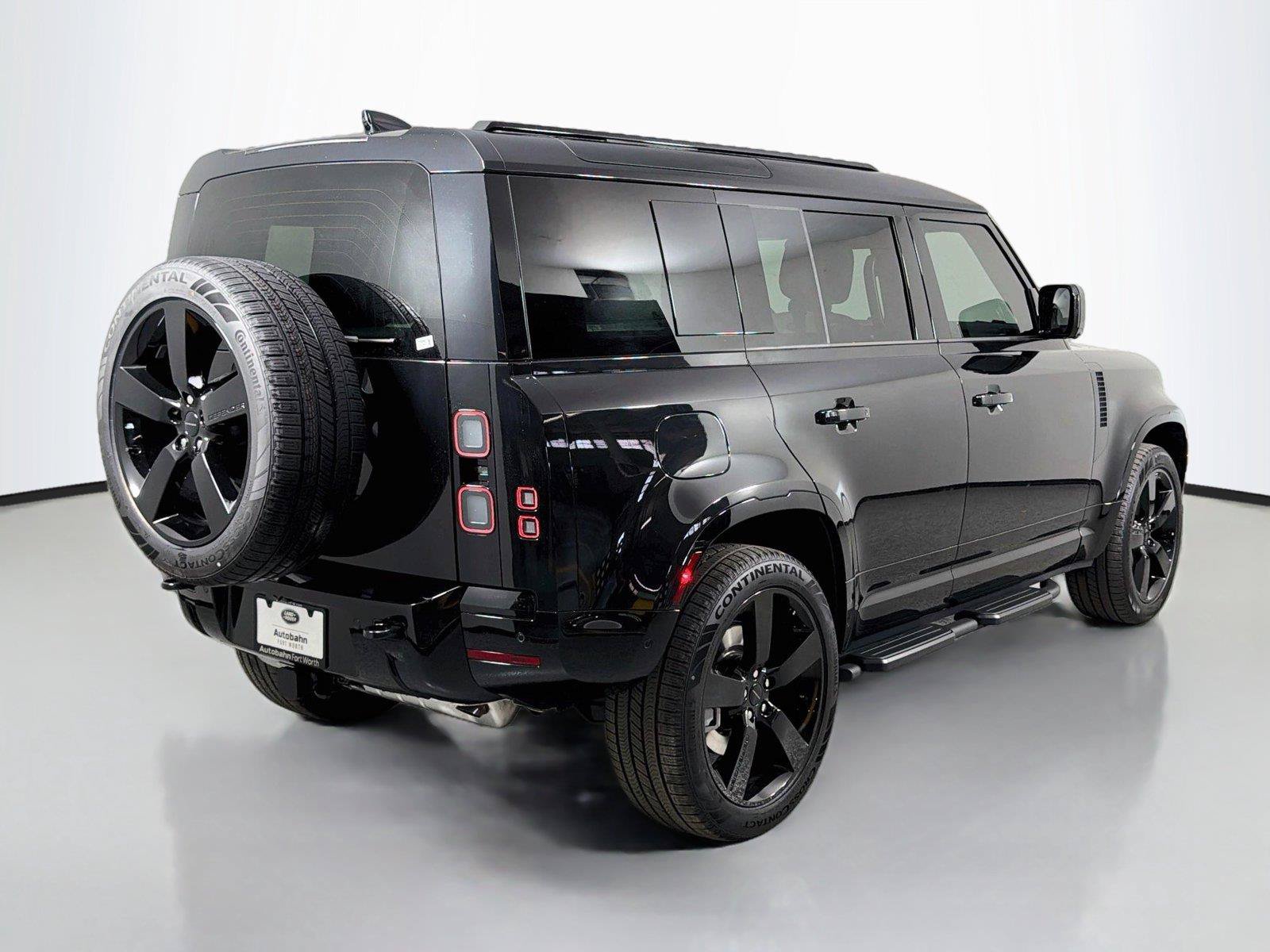 New 2026 Land Rover Defender 110 X-Dynamic SE AWD/4WD image 5