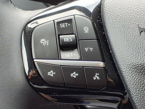 Used 2023 Ford Escape Active AWD/4WD image 21