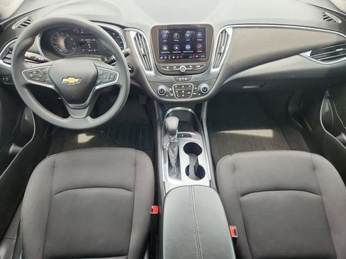 Used 2021 Chevrolet Malibu LT FWD image 19