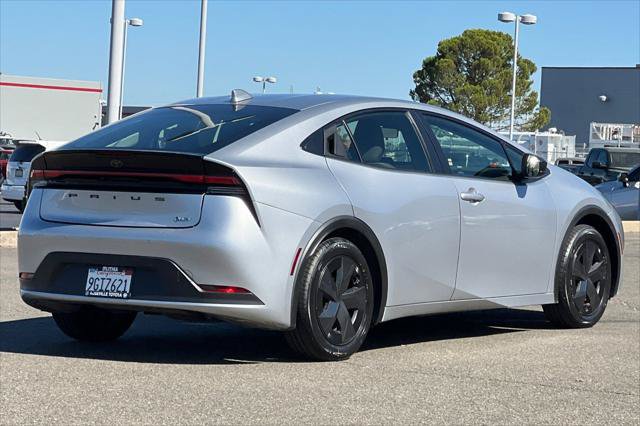 Certified 2023 Toyota Prius LE FWD image 2