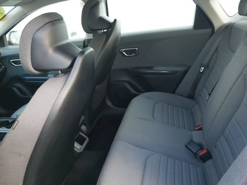 Used 2025 Kia K4 EX FWD image 37