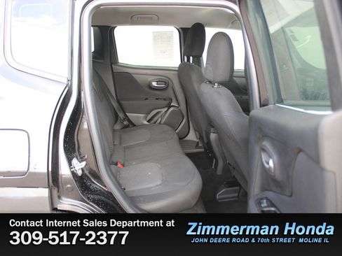 Used 2019 Jeep Renegade Sport image 8