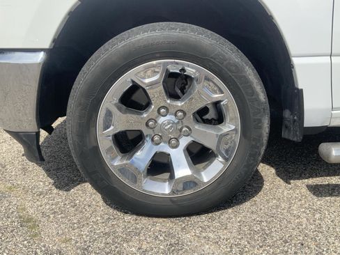 Used 2022 RAM 1500 Big Horn AWD/4WD image 13