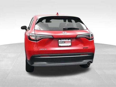 Used 2024 Honda HR-V Sport image 4