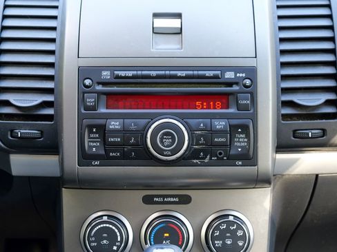 Used 2010 Nissan Sentra 2.0 S FWD image 32