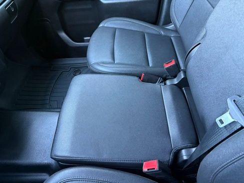 Used 2022 Chevrolet Silverado 1500 W/T w/ WT Value Package image 17