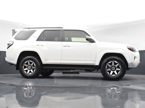 Used 2022 Toyota 4Runner TRD Off-Road Premium image 32