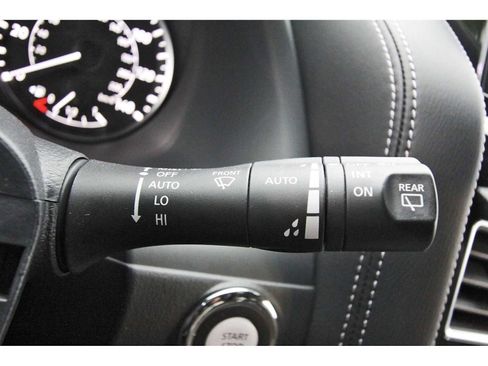 Used 2024 Nissan Armada Platinum w/ Captain's Chairs Package image 18