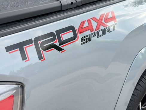 Used 2020 Toyota Tacoma TRD Sport AWD/4WD image 29