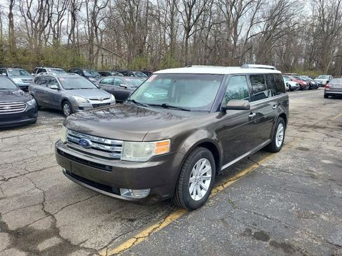 Used 2011 Ford Flex SEL w/ Rapid Spec Order Code FWD image 5