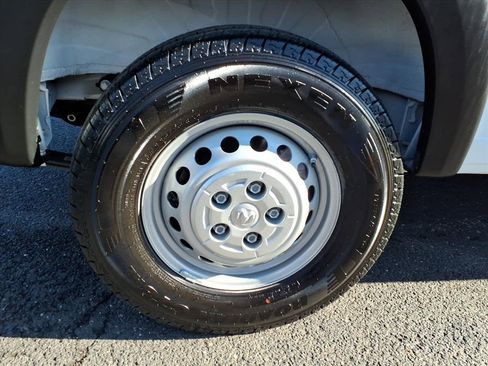 Used 2025 RAM ProMaster 2500 w/ Safety Group image 17