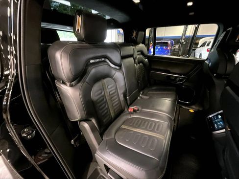 Used 2024 Rivian R1S Adventure AWD/4WD image 16