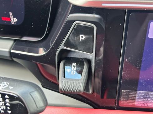 Used 2026 Porsche Macan 4S Electric image 34