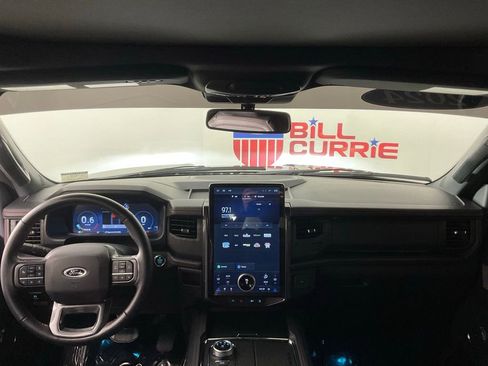 Used 2024 Ford Expedition Limited RWD image 19