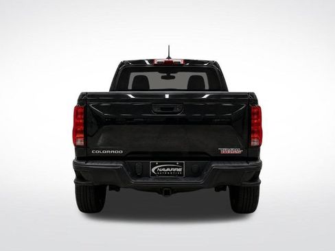 Used 2024 Chevrolet Colorado Trail Boss w/ LPO, Dark Essentials Package AWD/4WD image 7