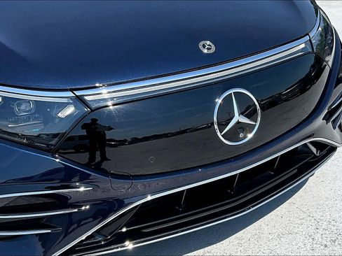 Used 2023 Mercedes-Benz EQS 580 4MATIC Sedan image 29