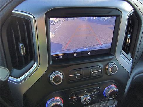 Used 2019 GMC Sierra 1500 SLT image 13