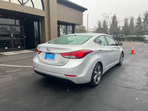 Used 2014 Hyundai Elantra Limited w/ Option Group 03 image 6
