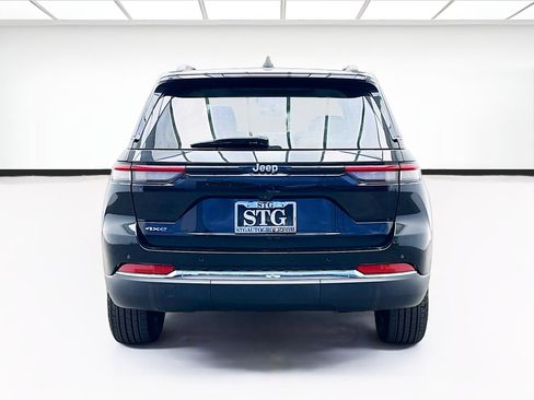 Used 2023 Jeep Grand Cherokee 4WD 4xe image 5