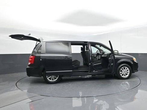 Used 2020 Dodge Grand Caravan SE FWD image 66