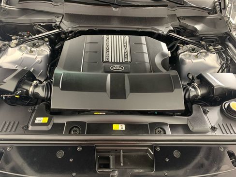 Used 2019 Land Rover Range Rover HSE image 11