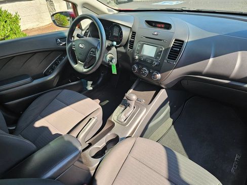 Used 2016 Kia Forte LX w/ LX Popular Plus Package FWD image 10