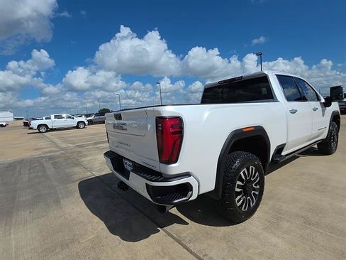 Used 2024 GMC Sierra 2500 Denali Ultimate w/ Max Trailering Package AWD/4WD image 8