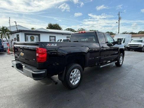 Used 2015 Chevrolet Silverado 2500 LT w/ LT Convenience Package image 6