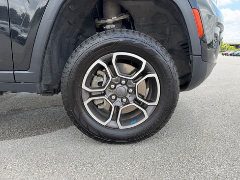 Used 2022 Jeep Grand Cherokee Trailhawk AWD/4WD image 12