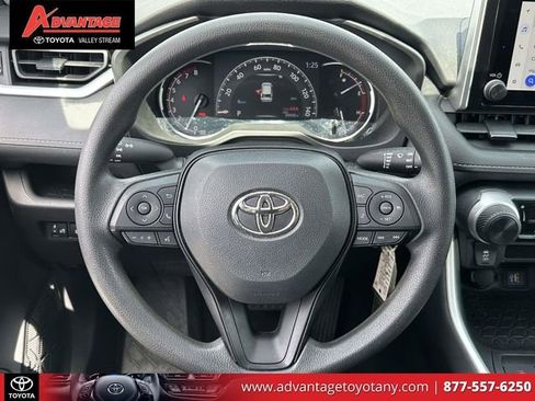 Used 2023 Toyota RAV4 LE AWD/4WD image 19