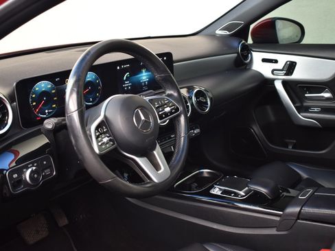 Used 2019 Mercedes-Benz A 220 4MATIC image 12