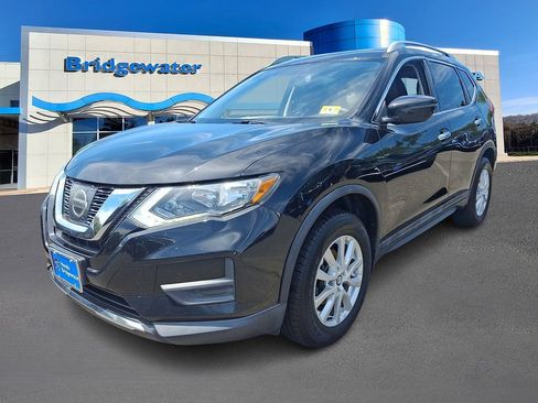 Used 2017 Nissan Rogue SV w/ Sun & Sound Touring Package AWD/4WD image 3
