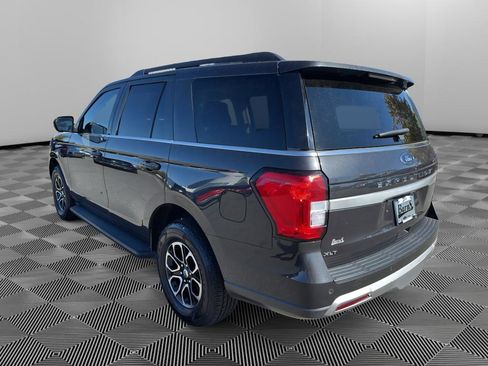 Used 2024 Ford Expedition XLT image 5