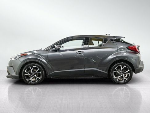 Used 2019 Toyota C-HR Limited FWD image 2