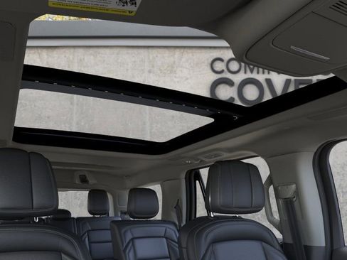 New 2026 Lincoln Navigator Reserve AWD/4WD image 22