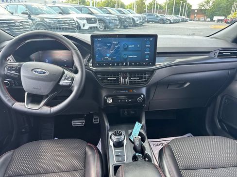Used 2024 Ford Escape ST-Line w/ Tech Pack #1 AWD/4WD image 18