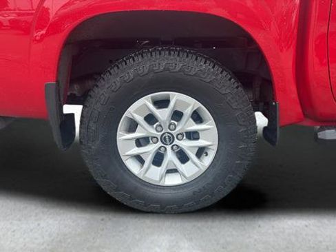 Used 2024 Nissan Frontier SV w/ Technology Package AWD/4WD image 33
