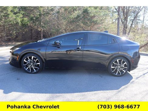 Used 2024 Toyota Prius Prime Premium w/ Advanced Technology Package image 4