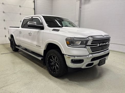 Used 2020 RAM 1500 Laramie AWD/4WD image 2