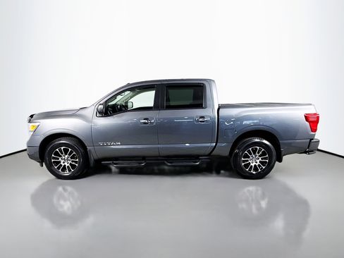 Used 2021 Nissan Titan SV w/ SV Convenience Package AWD/4WD image 6