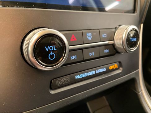 Used 2023 Ford Edge SEL w/ Convenience Package image 32