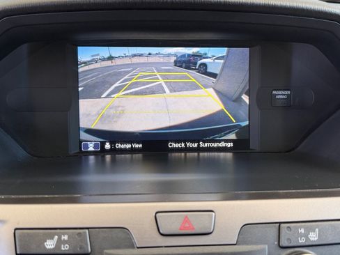 Used 2016 Honda Odyssey Touring Elite image 14
